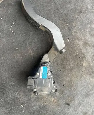 Audi A6 S6 C5 4B Accelerator throttle pedal 8D1723523N 6PV00837602