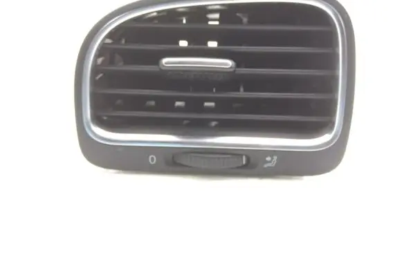 Volkswagen Golf VI Dashboard side air vent grill/cover trim 5K0819703 5K0819709