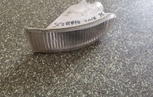 Ford Scorpio Front indicator light
