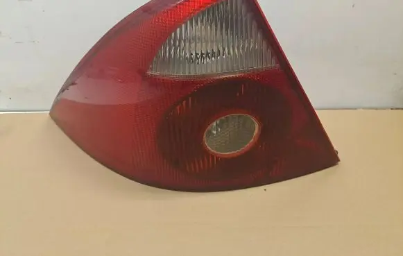 Ford Mondeo Mk III Rear/tail lights 1S7113405A 0374D 3S7113405A