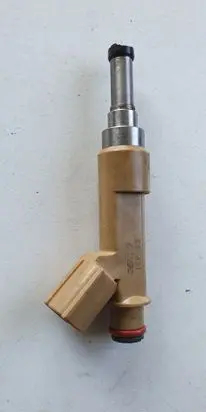 Toyota Auris E180 Fuel injector