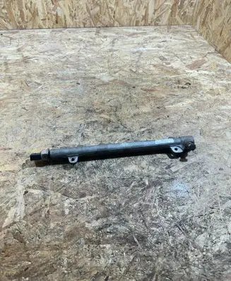 Mercedes-Benz C W204 Fuel main line pipe A6460700395 0623502310621