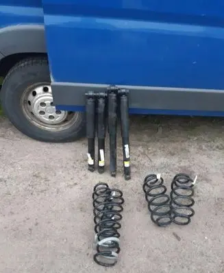 Jeep Wrangler Front shock absorber with coil spring 68509412AA 68509421AA