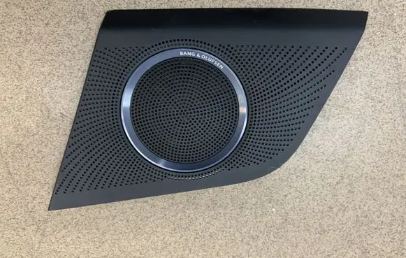 Side speaker trim/cover