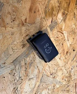 Nissan Qashqai Traction control (ASR) switch 251531HA0A