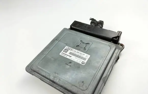 Audi A3 S3 A3 Sportback 8P Engine control unit/module 03L906023PP 5WP42950AA