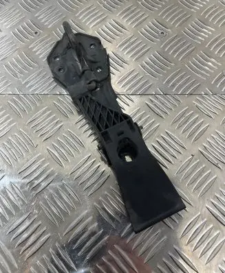 Audi A6 C7 Engine bonnet/hood lock/latch loop/hook 4G0823480
