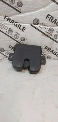Volkswagen Touareg I Tailgate lock latch 7L6827505D