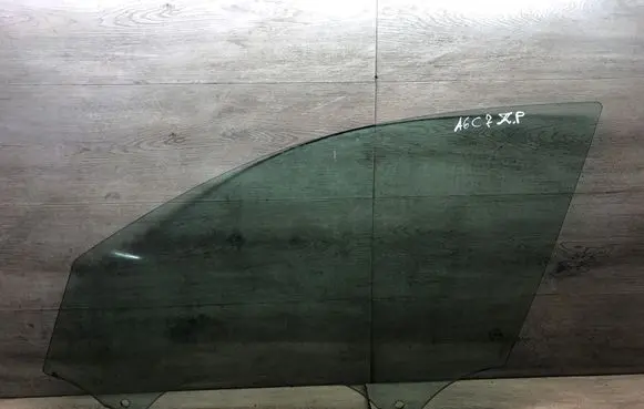 Audi A6 C7 Front door window glass four-door 43R00083 A011404 DOT90AS2M50