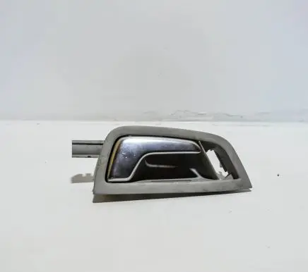 Audi A8 S8 D3 4E Front door interior handle 4E0837020