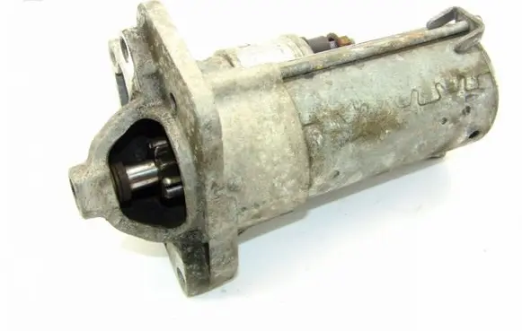 Renault Twingo II Starter motor 8200836473A