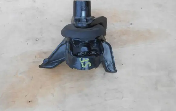 Hyundai Ioniq Engine mount bracket 21810