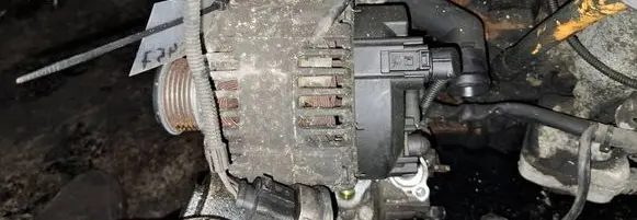 Volkswagen Golf V Generator/alternator 06f903023c