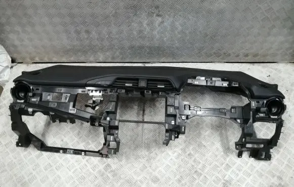 Nissan Micra K14 Dashboard