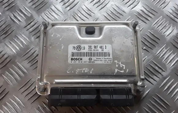 Volkswagen PASSAT B5.5 Engine control unit/module 3B1907401B 0281010447