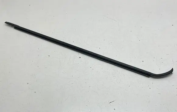 Ford Explorer VI Rear door glass trim molding 