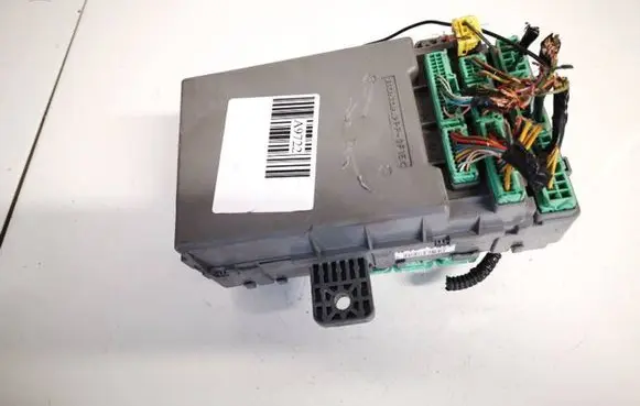 Honda Civic Fuse box set 37832ln