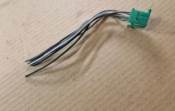Volkswagen Golf II Other relay 357907971A