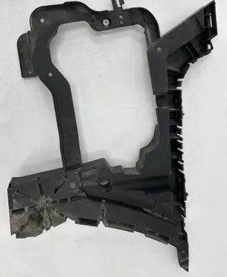 Volvo S90, V90 Rear bumper mounting bracket 31425066