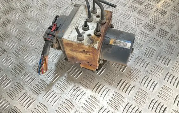 Volkswagen PASSAT B6 ABS Pump 3C0614109C