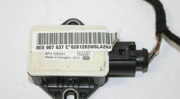 Audi A4 S4 B7 8E 8H ESP acceleration yaw rate sensor 8E0907637C