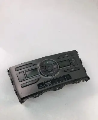 Toyota Auris 150 Climate control unit 5590002221
