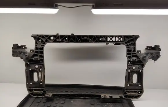 KIA Sportage Radiator support slam panel