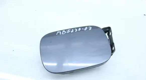 Mercedes-Benz E W211 Fuel tank cap A0005846517