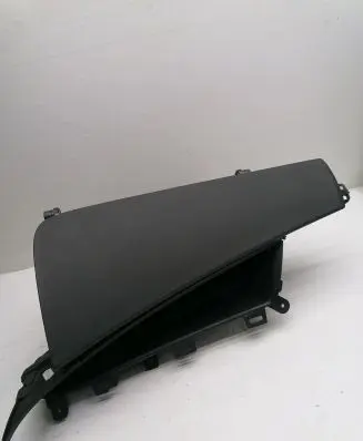 Opel Zafira C Glove box 13351704 1015416X