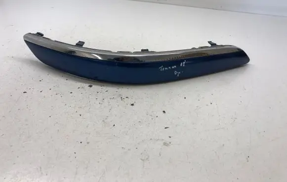 Volkswagen Touran I Front bumper splitter molding 1T0807656 1T0807718A