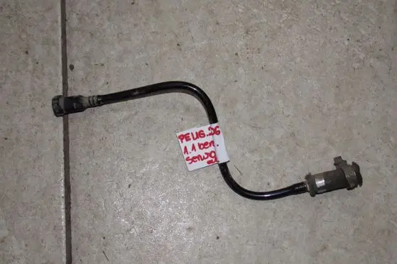 Peugeot 206 Brake line pipe/hose 