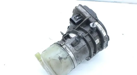 Volvo S80 Power steering pump 31660493
