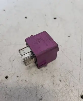 BMW 3 E46 Other relay 1388911