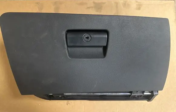 BMW 3 E90 E91 Glove box set 72758411 7120408