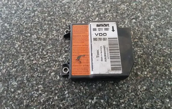 Smart ForTwo I Airbag control unit/module 0001211V007