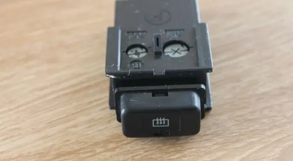 Toyota Carina T190 Windscreen/window heater switch