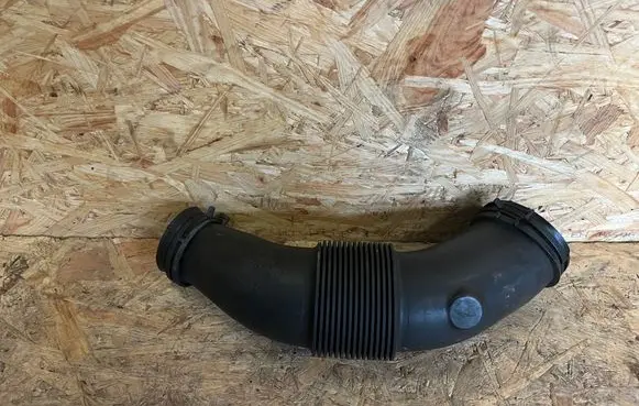 Porsche Cayenne (92A) Air intake duct part 7P0129627C