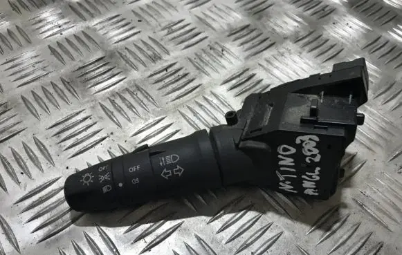Nissan Almera N16 Indicator stalk 25540av620