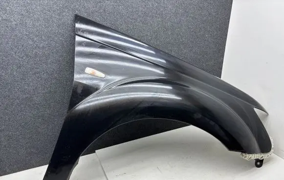 Mitsubishi Outlander Fender