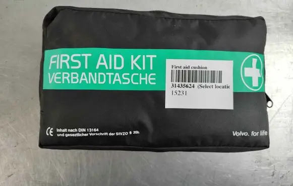 Volvo XC60 First aid kit 31435624 32149427 31359429