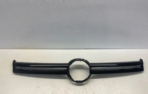 Volkswagen Golf VII Front bumper upper radiator grill 1k9853655