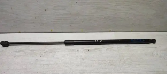 Mazda 3 III Tailgate strut 0299910