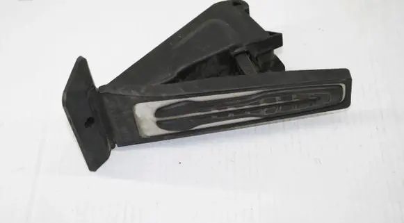 BMW 5 G30 G31 Accelerator throttle pedal 6871053