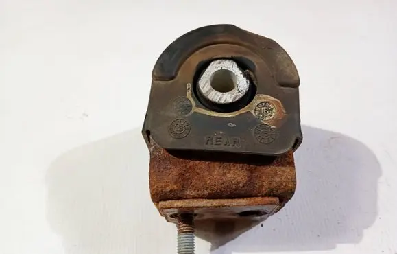Ford F150 Engine mount vacuum valve FL346H028DA