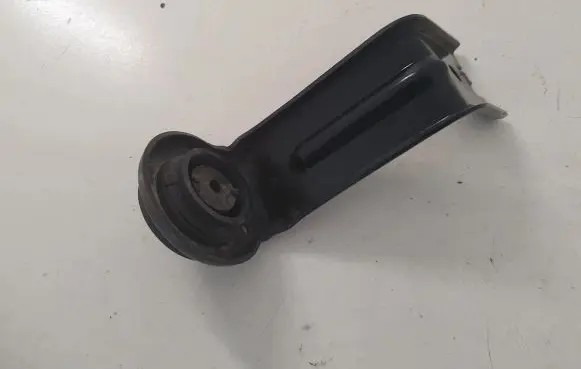 Toyota Auris 150 Radiator mount bracket