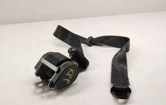 Renault Kangoo II Front seatbelt 8200448753