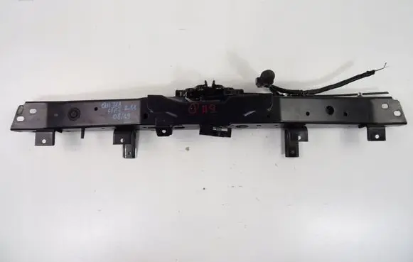 Nissan Qashqai Top upper radiator support slam panel