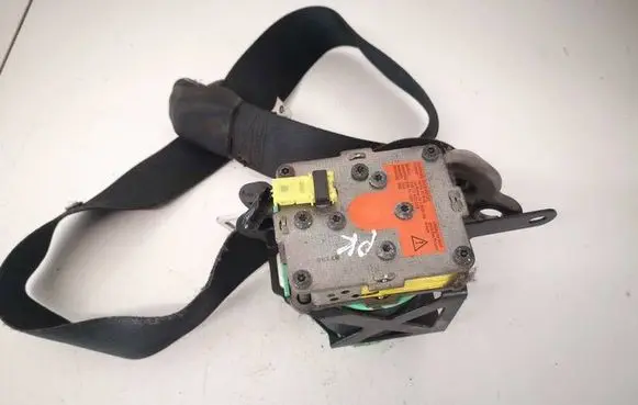 Toyota Yaris Front seatbelt 732200D160