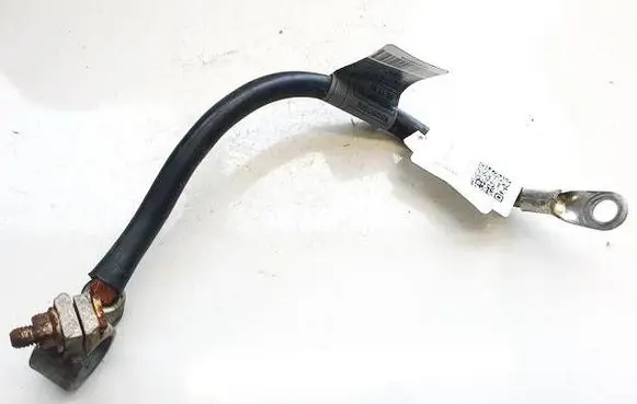 Mercedes-Benz B W245 Positive cable (battery) A2205400031
