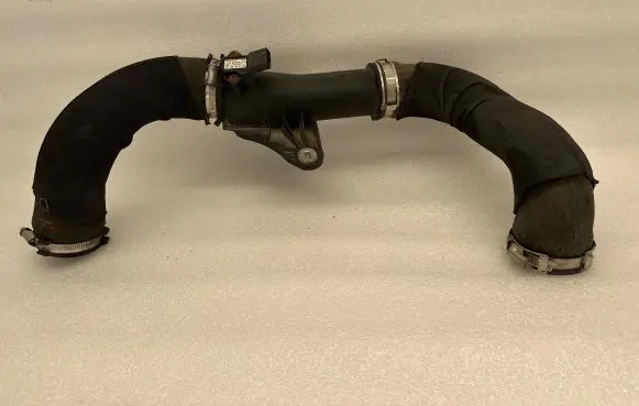 Audi A4 S4 B8 8K Intercooler hose/pipe 8K0145673E 8K0145704F 038906051C